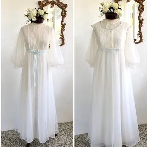 Vintage Gotham White Peignoir Robe & Nightgown Set